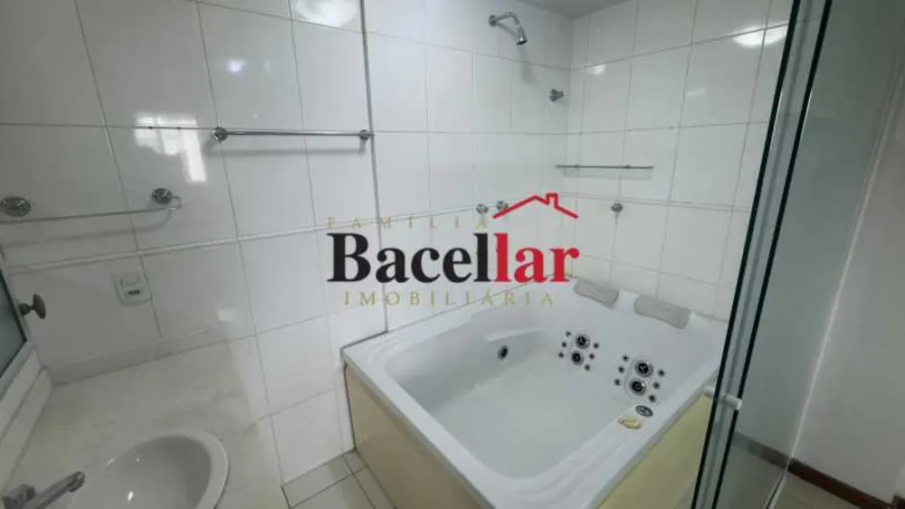 Cobertura, 3 quartos, 208 m² - Foto 17