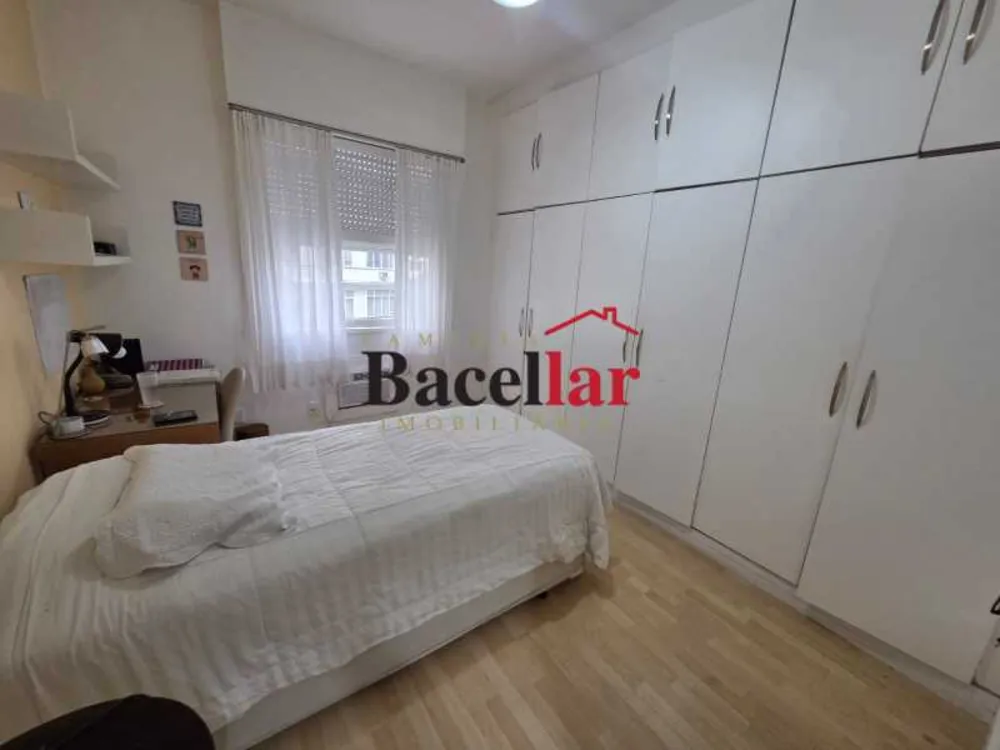 Apartamento, 3 quartos, 130 m² - Foto 2