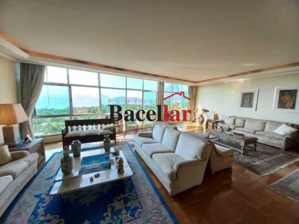 Apartamento, 3 quartos, 258 m² - Foto 2