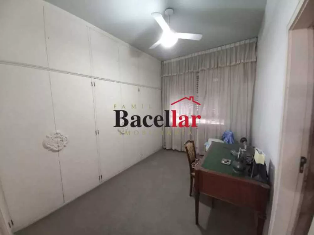 Apartamento, 3 quartos, 258 m² - Foto 11