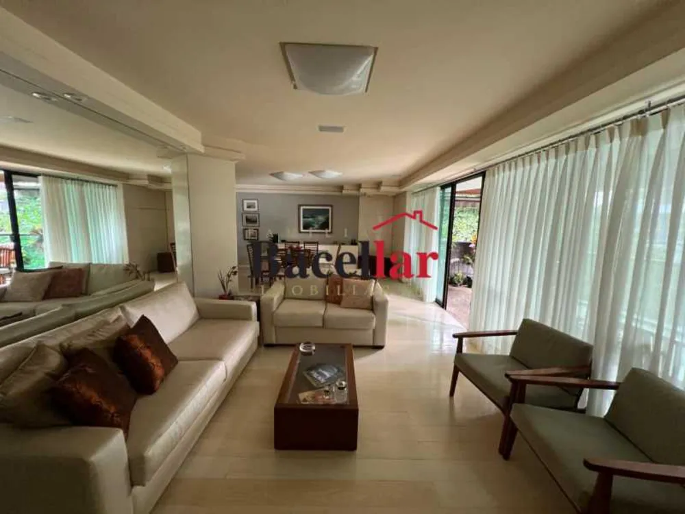Apartamento, 3 quartos, 209 m² - Foto 4