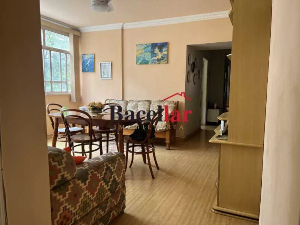 Apartamento, 3 quartos, 100 m² - Foto 2