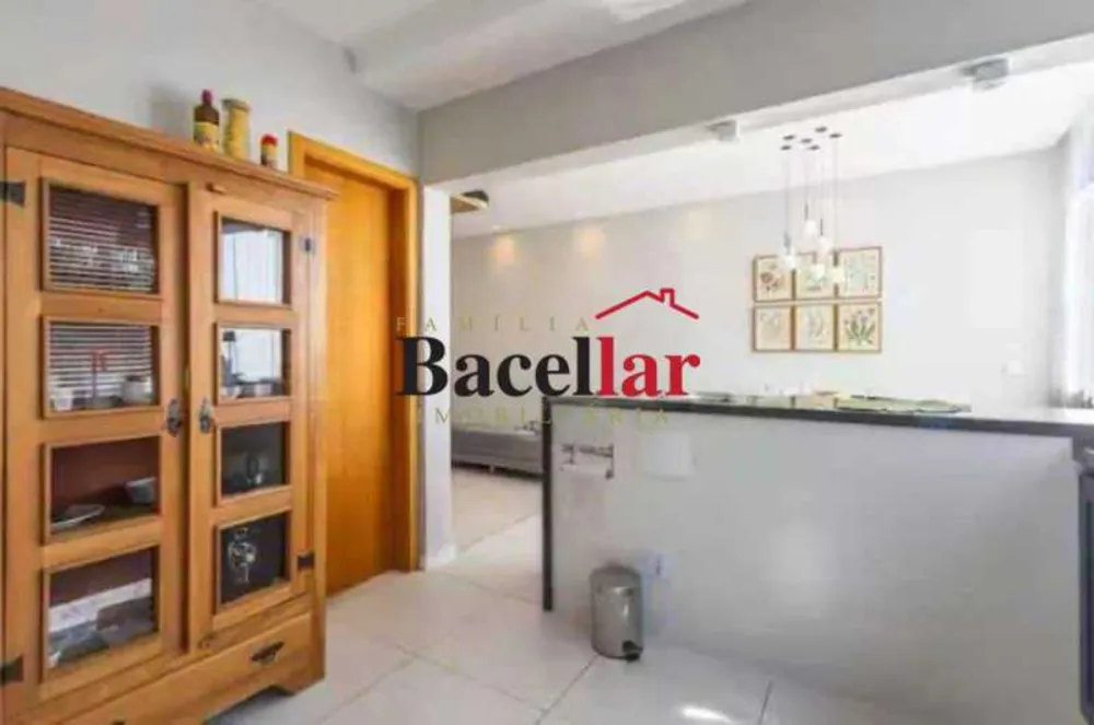 Apartamento, 3 quartos, 130 m² - Foto 2