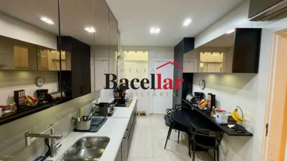 Apartamento, 3 quartos, 215 m² - Foto 25