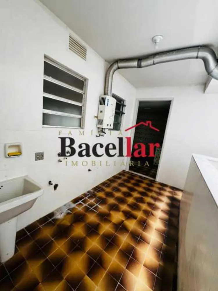 Apartamento, 3 quartos, 129 m² - Foto 2