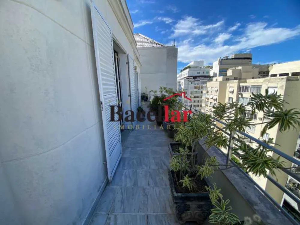 Cobertura, 3 quartos, 210 m² - Foto 3