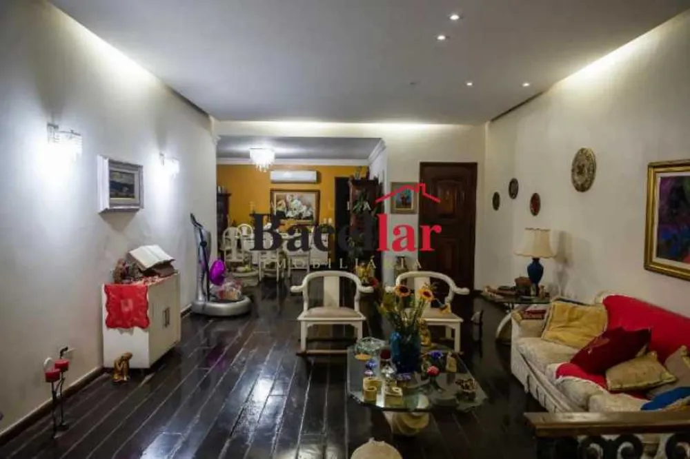 Apartamento, 3 quartos, 180 m² - Foto 1