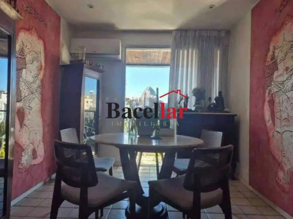 Cobertura, 3 quartos, 209 m² - Foto 8