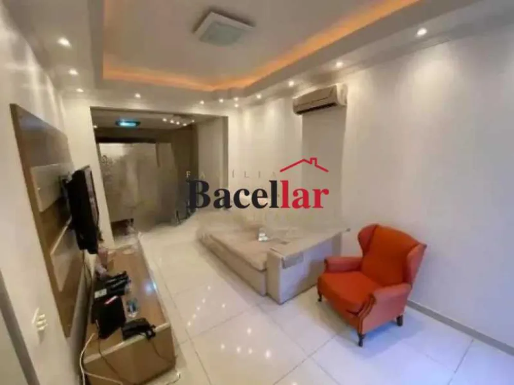 Apartamento, 3 quartos, 100 m² - Foto 1