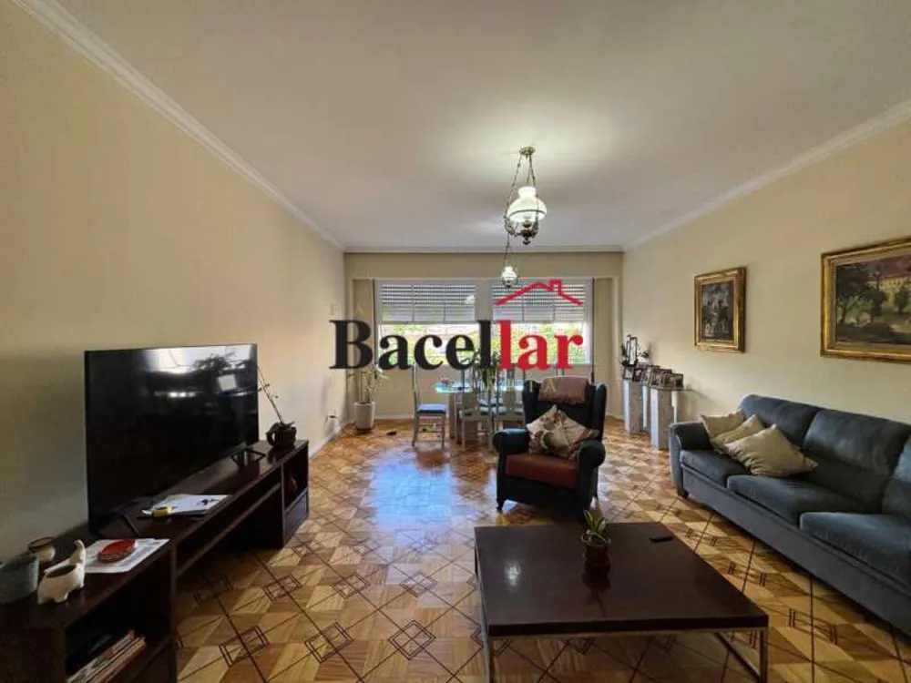 Apartamento, 3 quartos, 141 m² - Foto 1