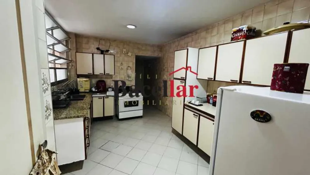 Apartamento, 4 quartos, 224 m² - Foto 1
