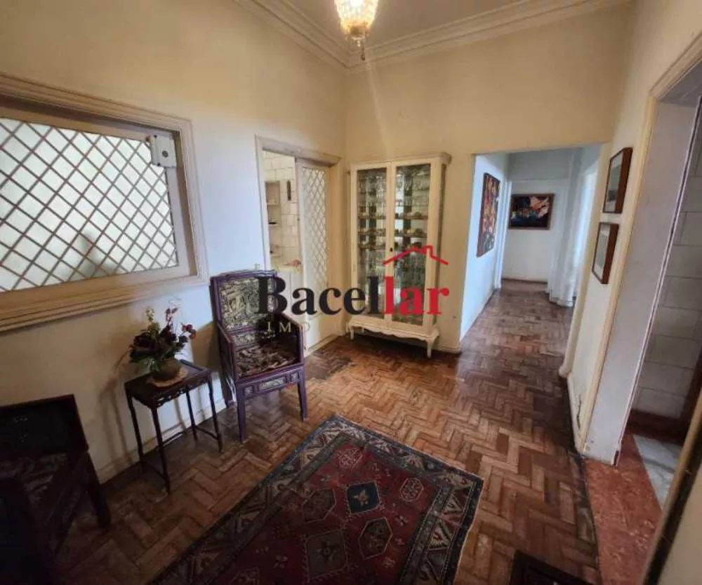 Apartamento, 4 quartos, 240 m² - Foto 2