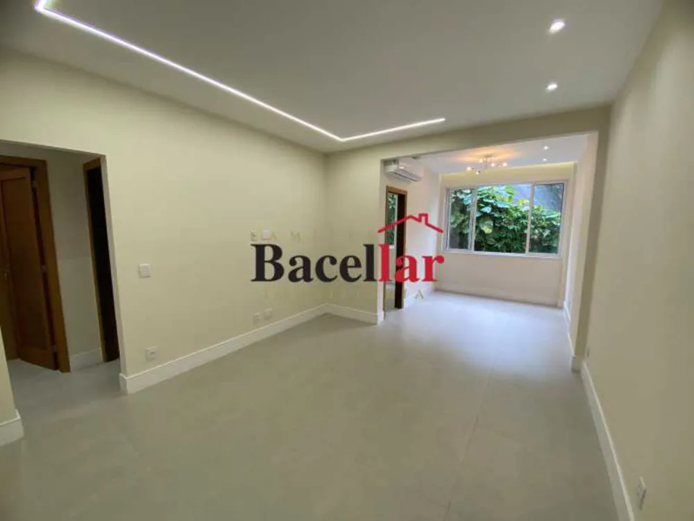 Apartamento, 3 quartos, 110 m² - Foto 2