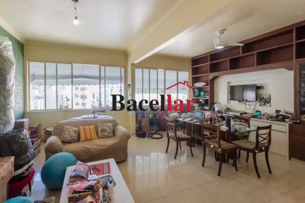 Apartamento, 3 quartos, 130 m² - Foto 1