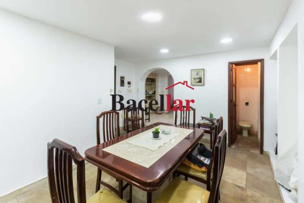 Apartamento, 3 quartos, 100 m² - Foto 1