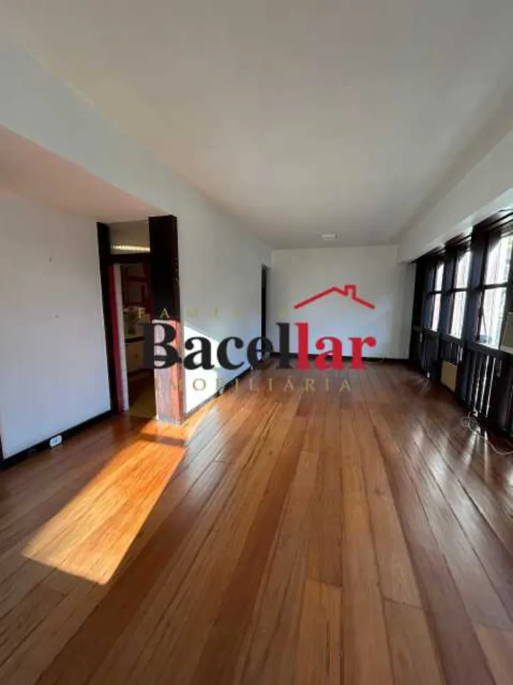 Apartamento, 4 quartos, 140 m² - Foto 1