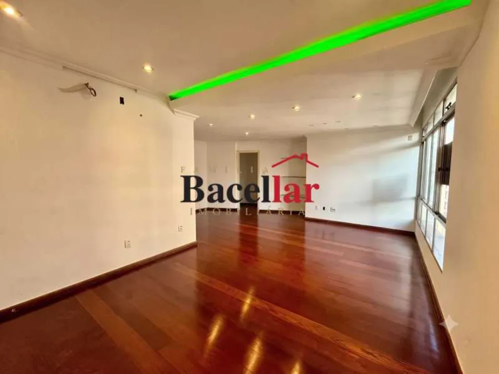 Apartamento, 3 quartos, 125 m² - Foto 1