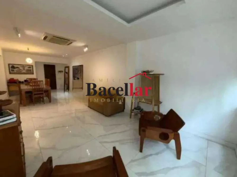 Apartamento, 3 quartos, 150 m² - Foto 1
