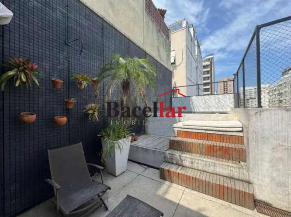 Cobertura, 3 quartos, 250 m² - Foto 2