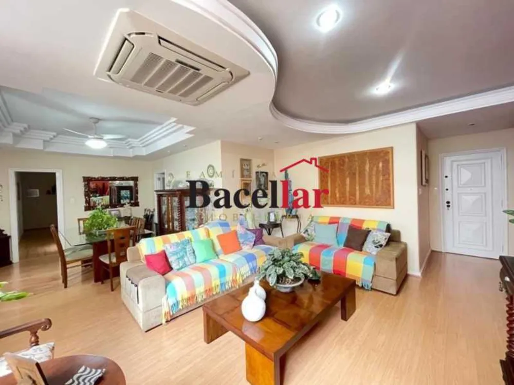 Apartamento, 3 quartos, 139 m² - Foto 1