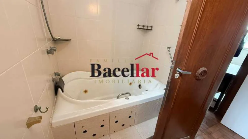 Cobertura, 3 quartos, 213 m² - Foto 17