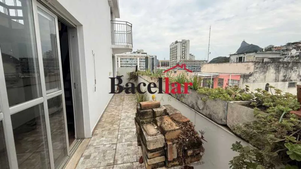 Cobertura, 3 quartos, 213 m² - Foto 1