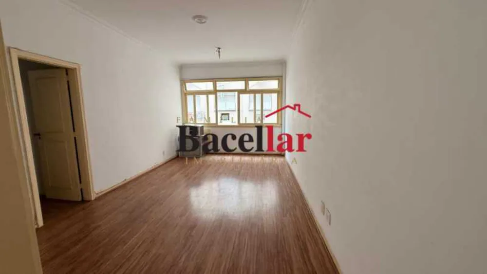 Apartamento, 3 quartos, 121 m² - Foto 2
