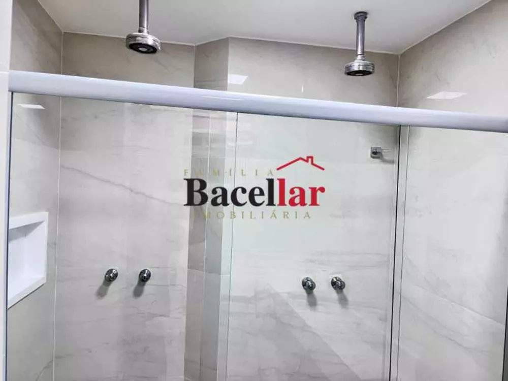 Apartamento, 3 quartos, 140 m² - Foto 1
