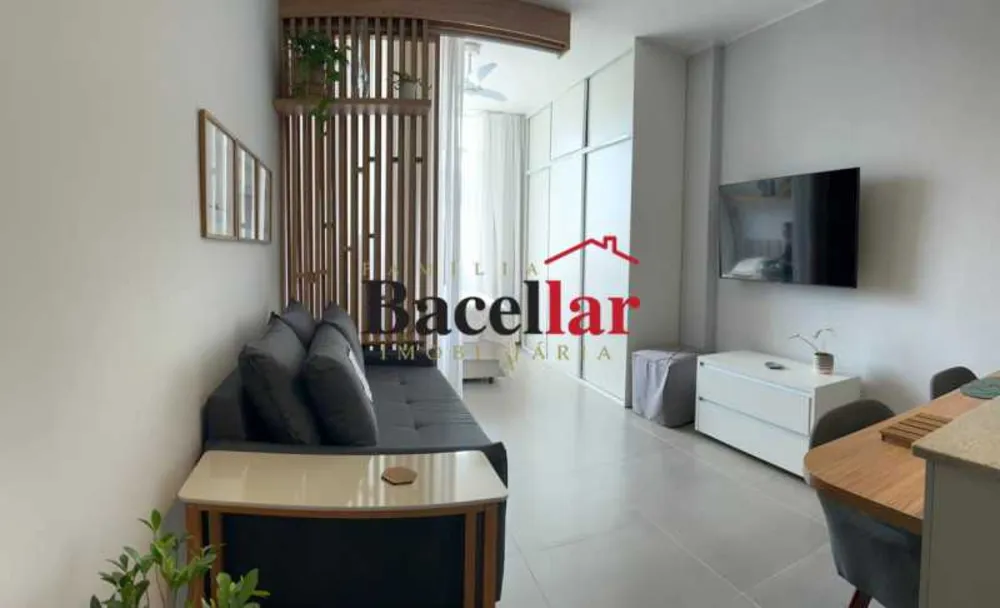 Apartamento, 1 quarto, 37 m² - Foto 1