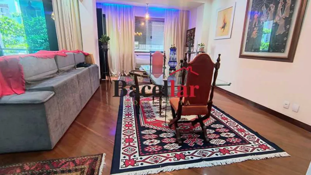 Apartamento, 3 quartos, 182 m² - Foto 2