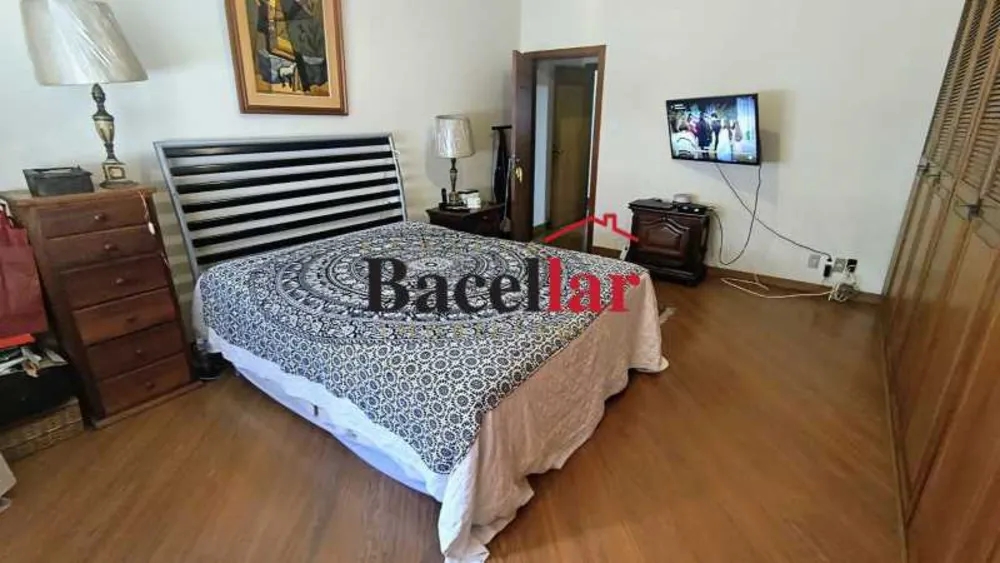 Apartamento, 3 quartos, 182 m² - Foto 1