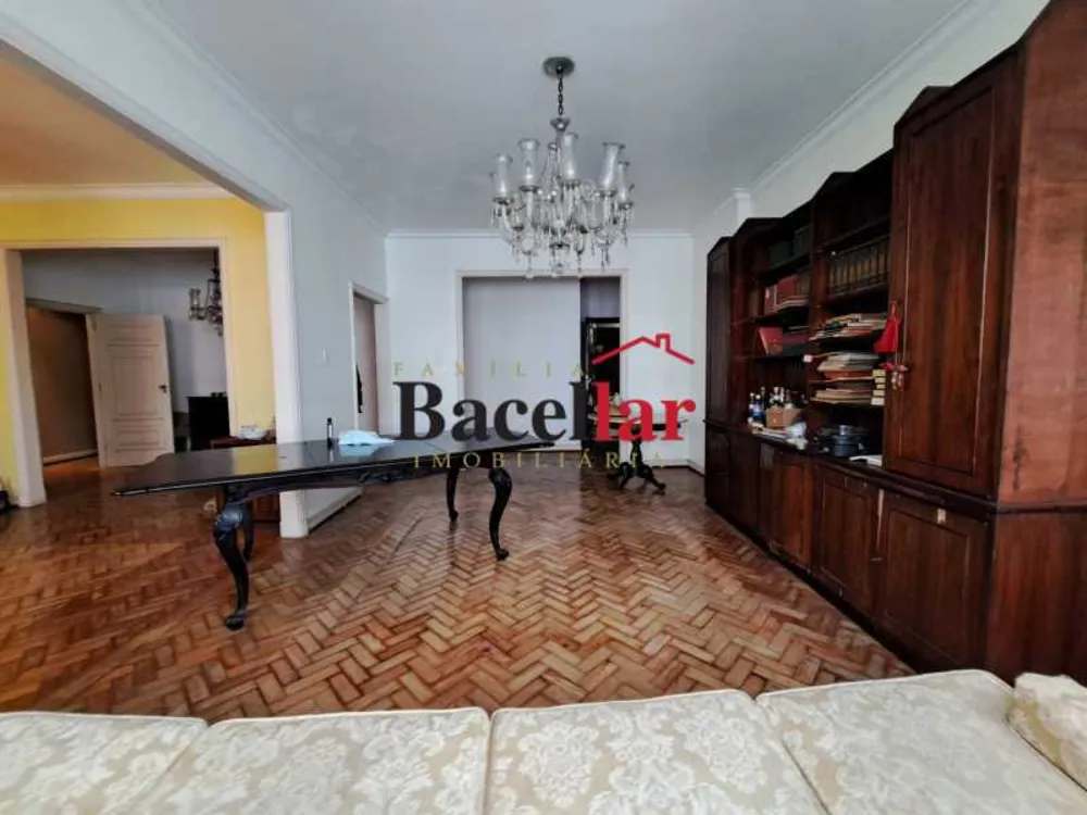 Apartamento, 3 quartos, 200 m² - Foto 1
