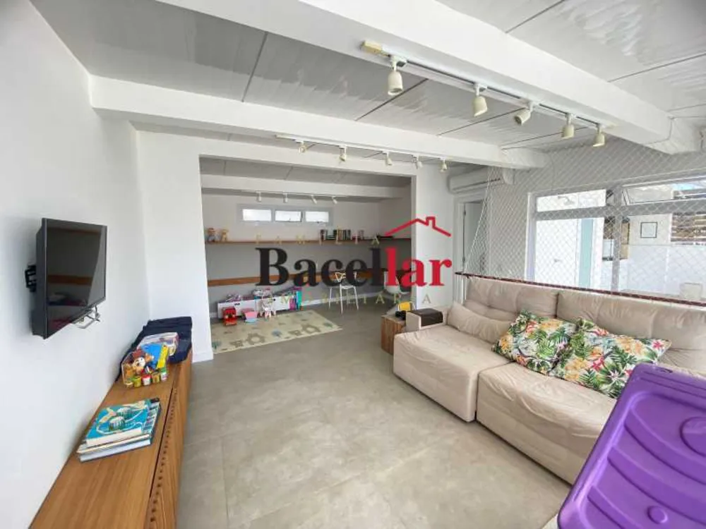 Cobertura, 2 quartos, 210 m² - Foto 4