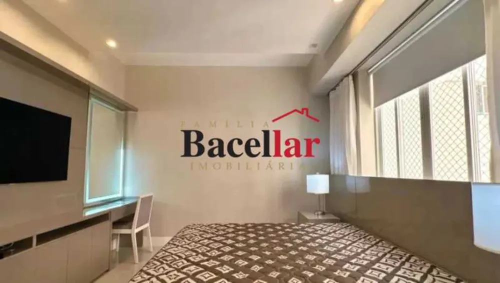 Apartamento, 4 quartos, 214 m² - Foto 1