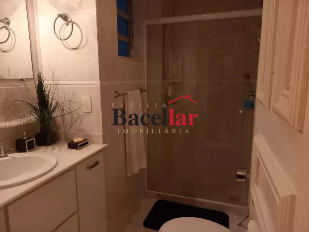 Apartamento, 3 quartos, 206 m² - Foto 2