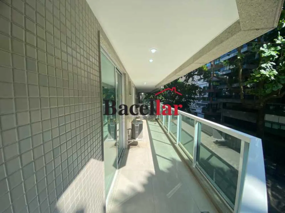 Apartamento, 4 quartos, 229 m² - Foto 2