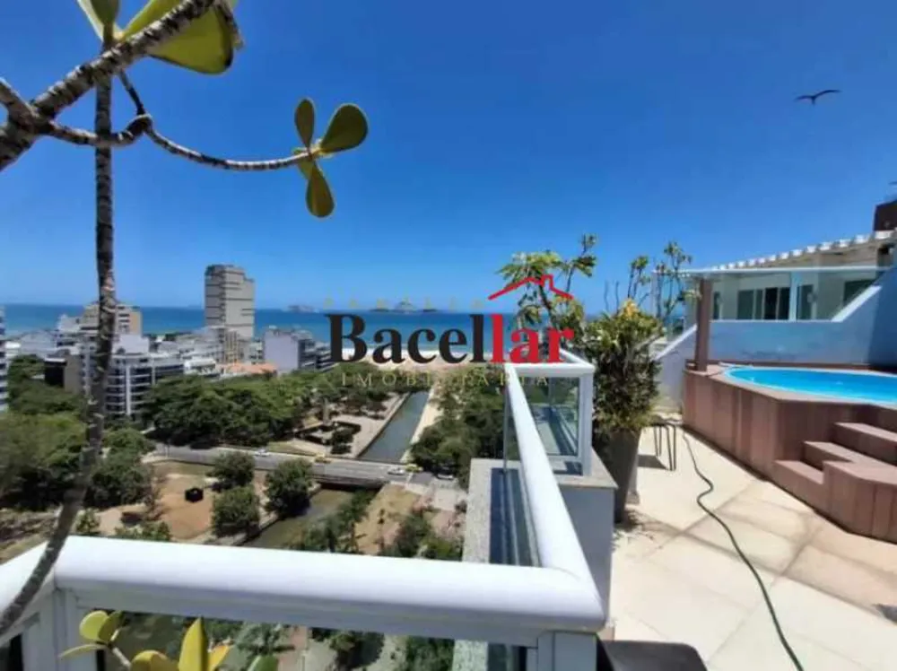 Cobertura, 3 quartos, 219 m² - Foto 23