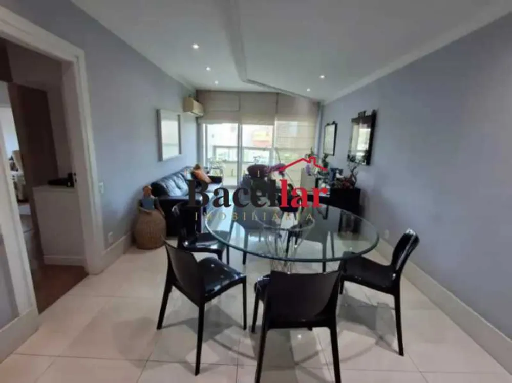 Cobertura, 3 quartos, 219 m² - Foto 4