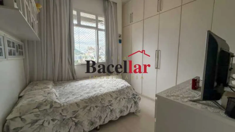 Cobertura, 3 quartos, 195 m² - Foto 2