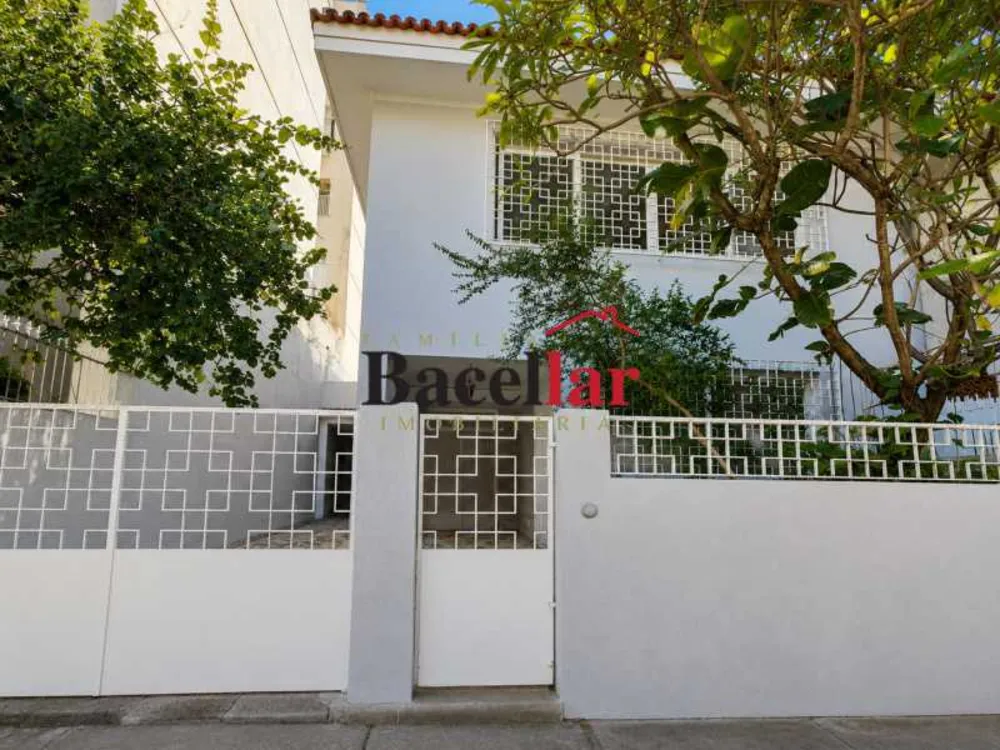 Casa, 4 quartos, 407 m² - Foto 1