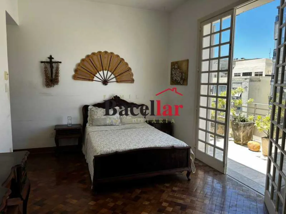 Cobertura, 3 quartos, 210 m² - Foto 13