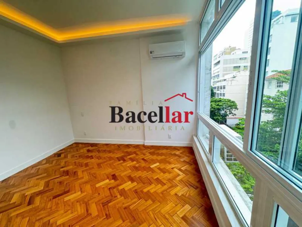 Apartamento, 3 quartos, 135 m² - Foto 1