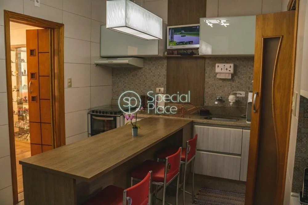 Apartamento, 3 quartos, 130 m² - Foto 2