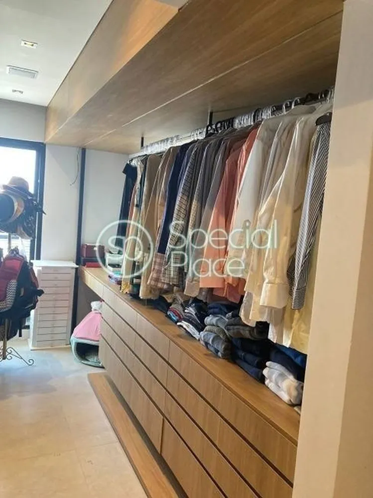 Cobertura, 3 quartos, 215 m² - Foto 6