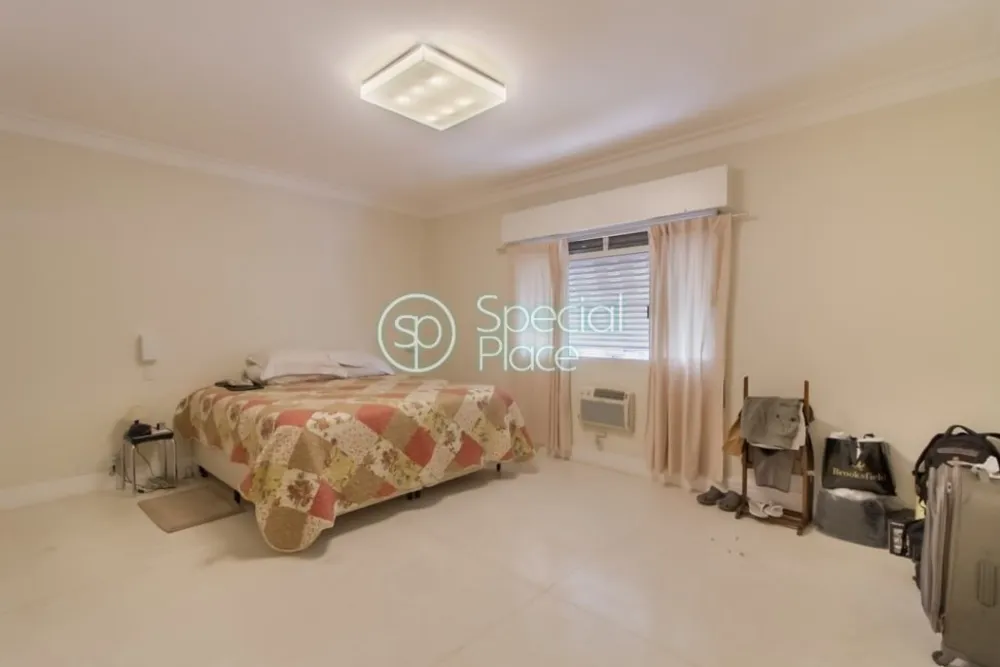 Apartamento, 3 quartos, 220 m² - Foto 2