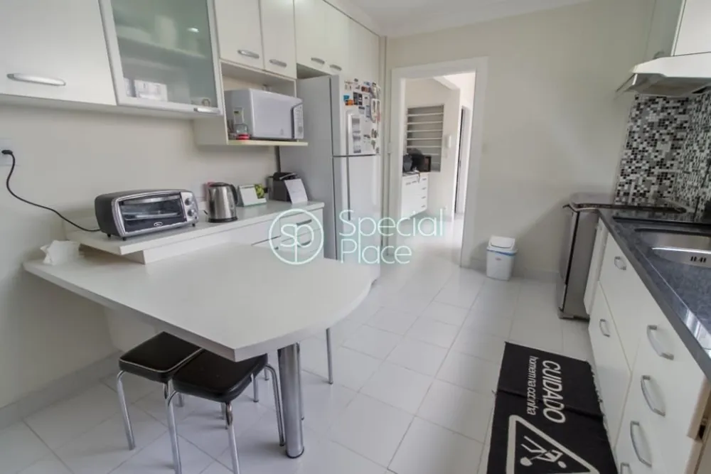 Apartamento, 3 quartos, 220 m² - Foto 3