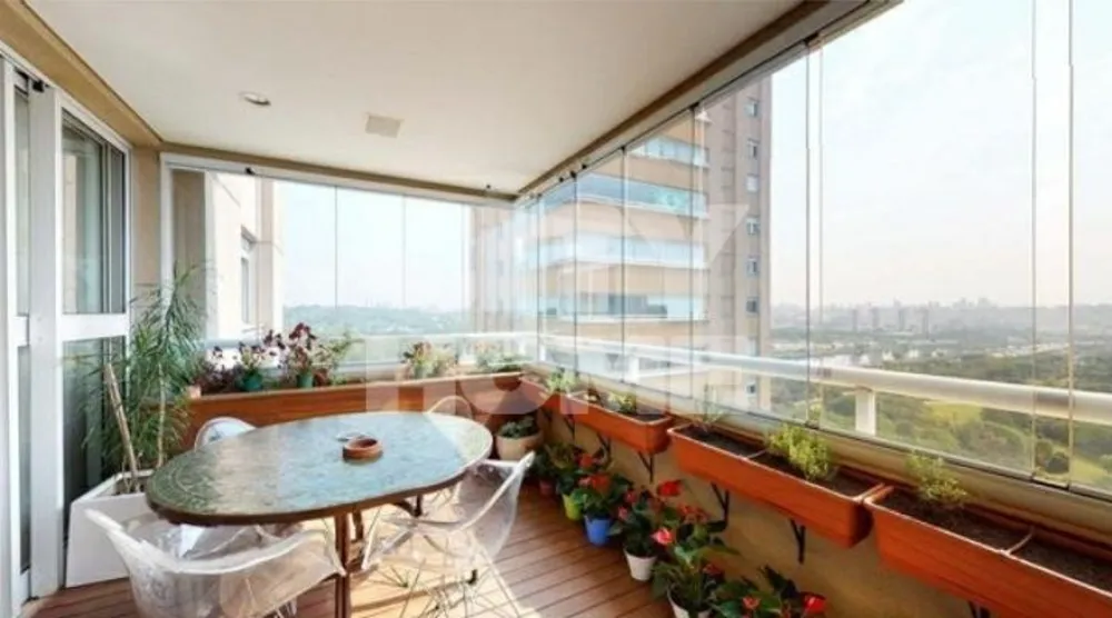 Apartamento, 3 quartos, 376 m² - Foto 1