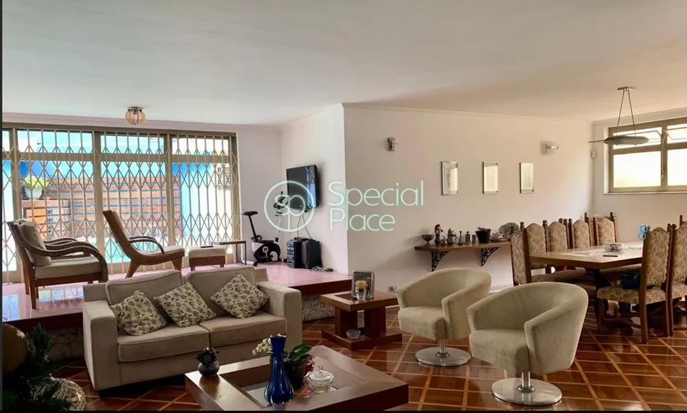Casa, 4 quartos, 377 m² - Foto 1