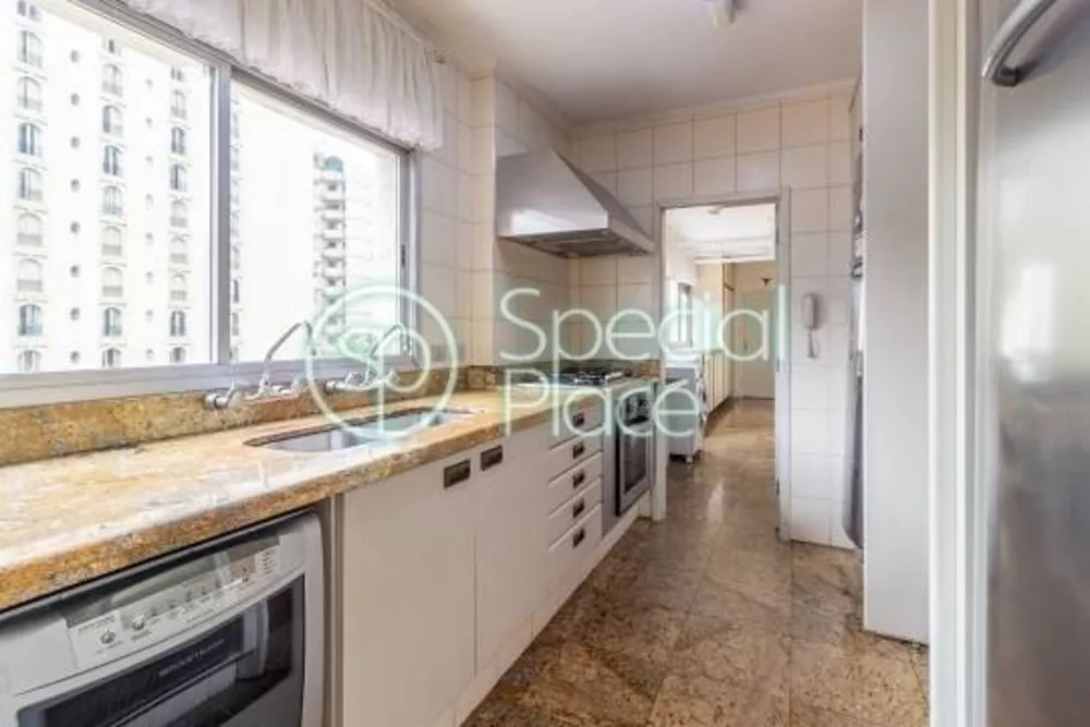 Apartamento à venda com 3 quartos, 210m² - Foto 8