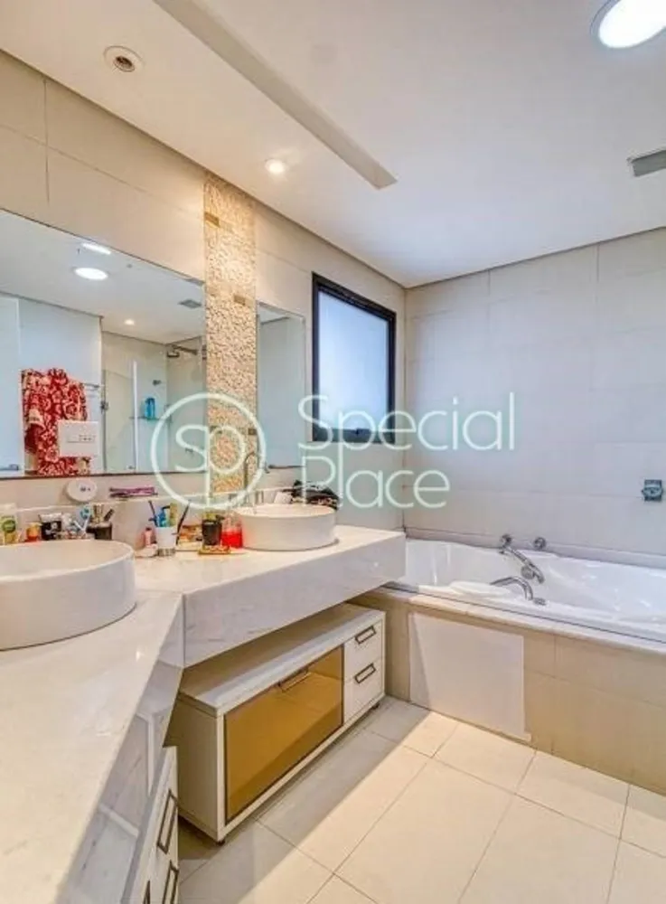 Apartamento, 3 quartos, 207 m² - Foto 2